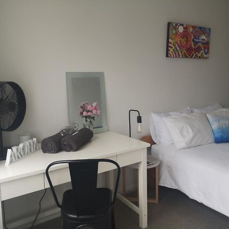 Pool House - One Bedroom Self Contained Unit Motueka Exterior photo